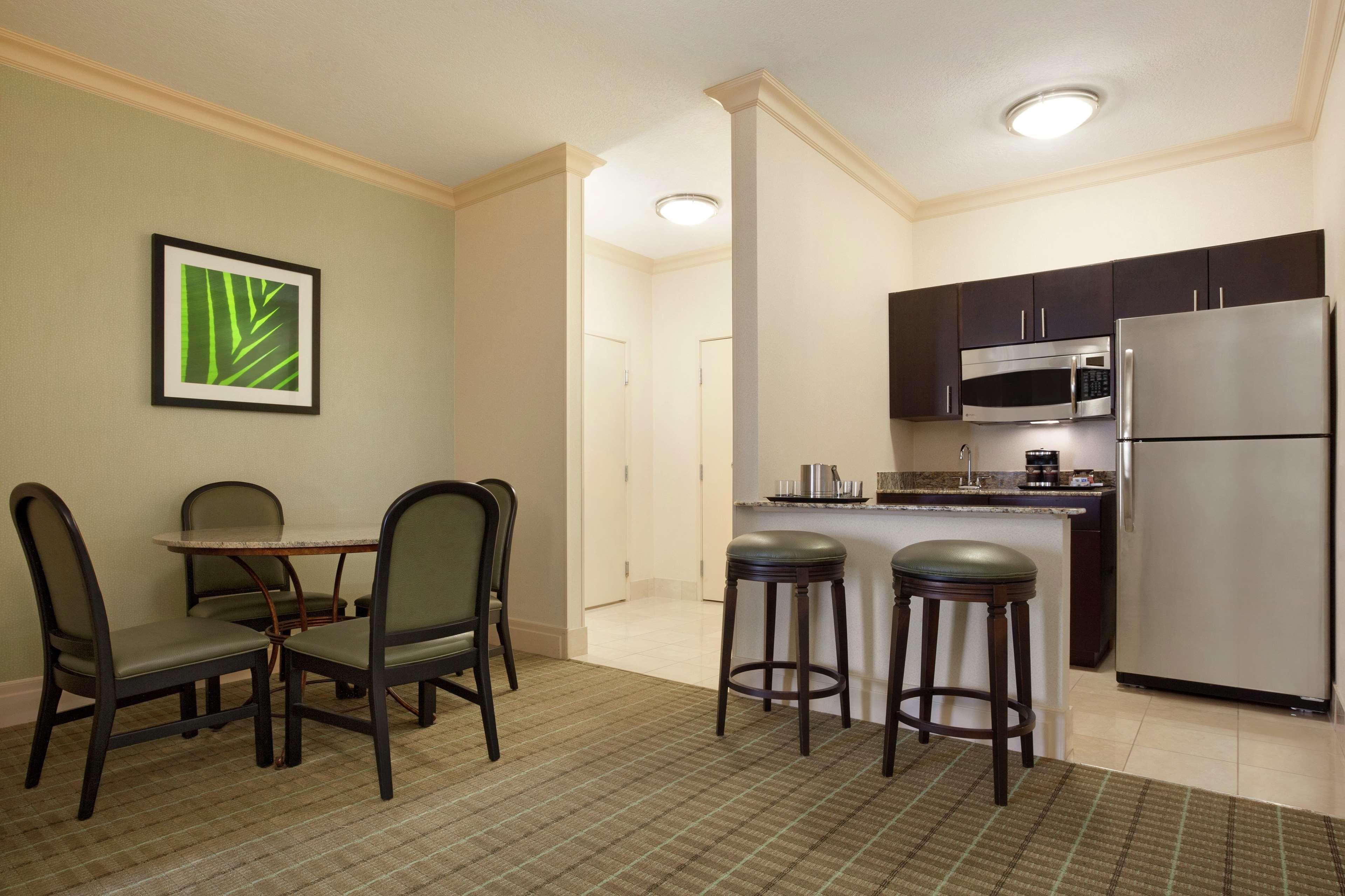 Doubletree By Hilton Hotel Dallas - Love Field Kültér fotó