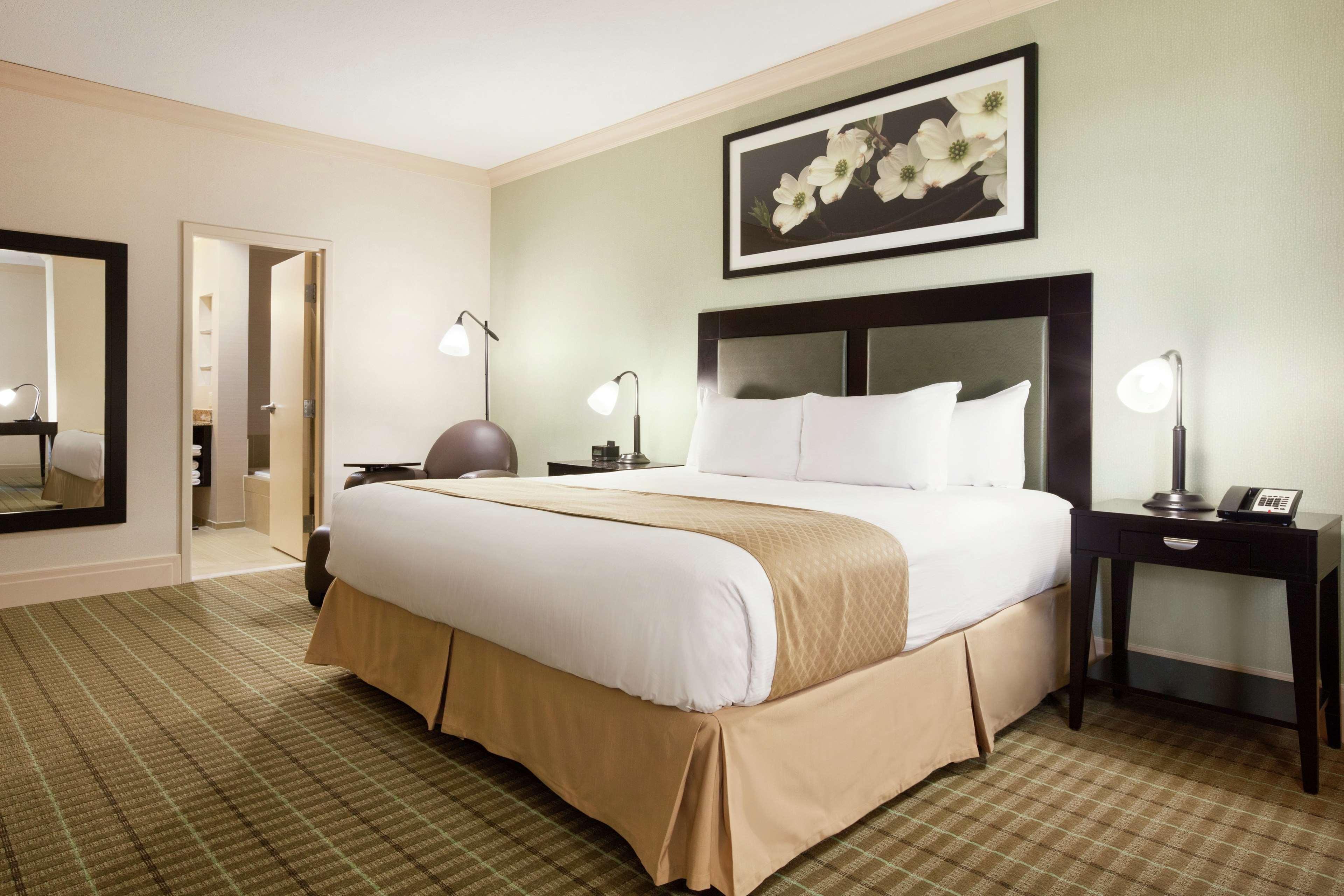 Doubletree By Hilton Hotel Dallas - Love Field Kültér fotó
