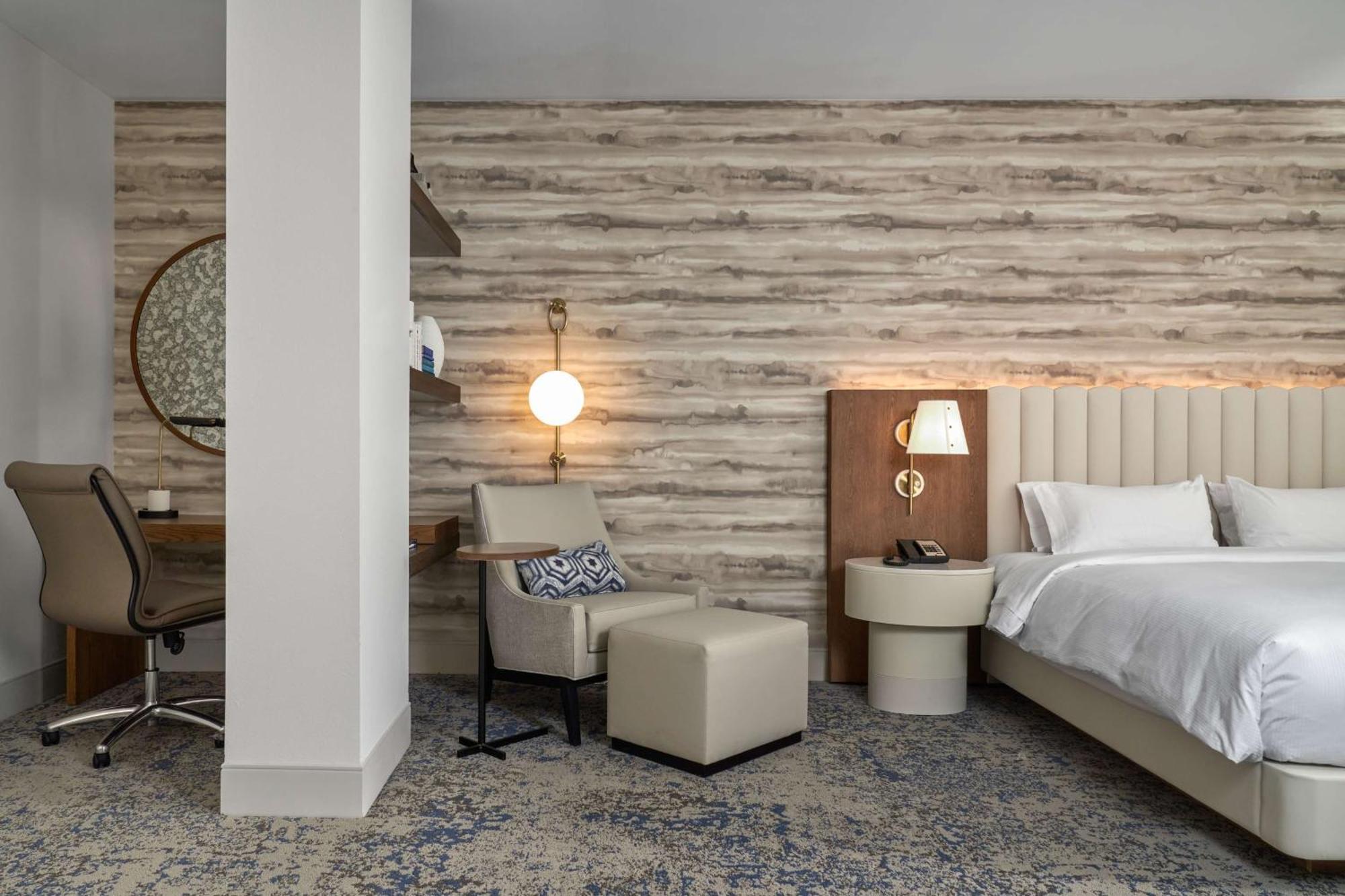 Doubletree By Hilton Hotel Dallas - Love Field Kültér fotó